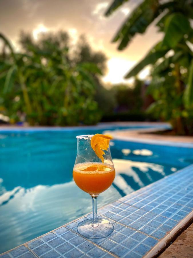 Le Domaine De Carole Marrakech Bed & Breakfast Douar Akkara Ngoại thất bức ảnh