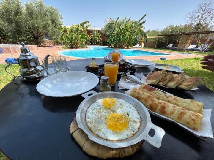 Le Domaine De Carole Marrakech Bed & Breakfast Douar Akkara Ngoại thất bức ảnh